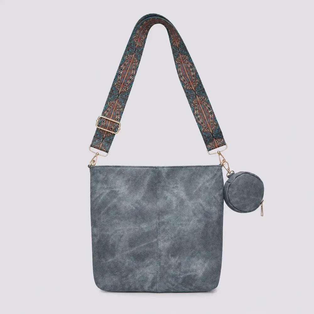 Grand sac bandoulière Bleu — Romane, vue de face sur fond studio