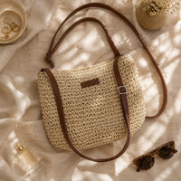 Sac bandoulière Naturel — Célia en flatlay éditorial ENNA