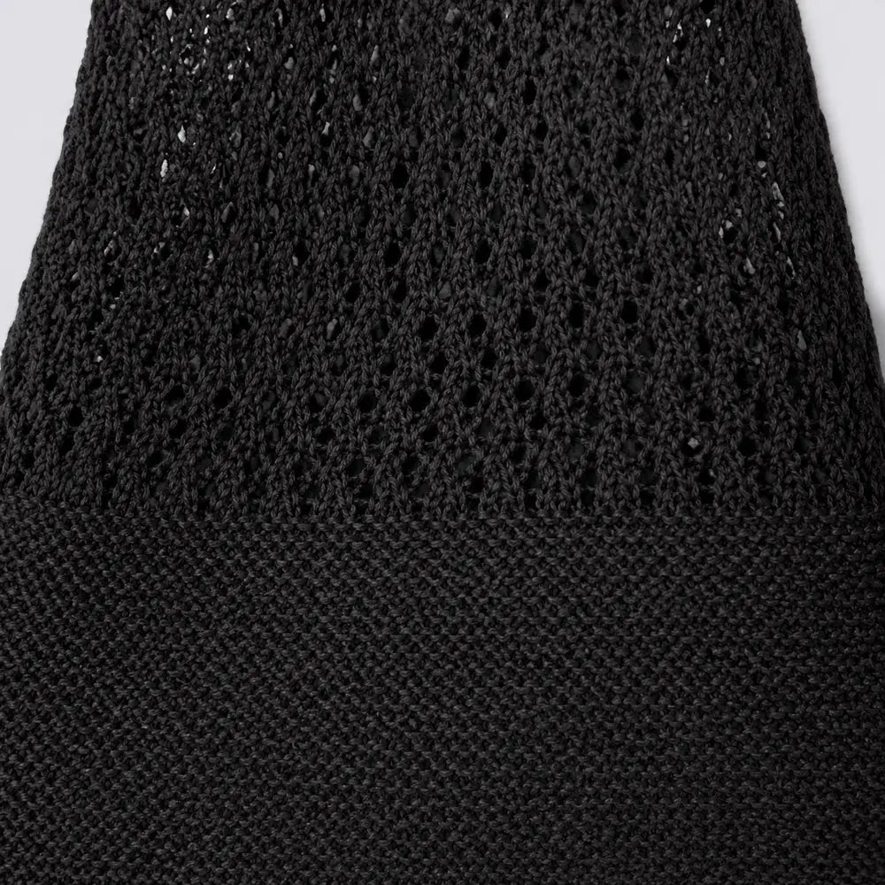 Sac cabas Noir — Clara, zoom sur le tricot ajouré