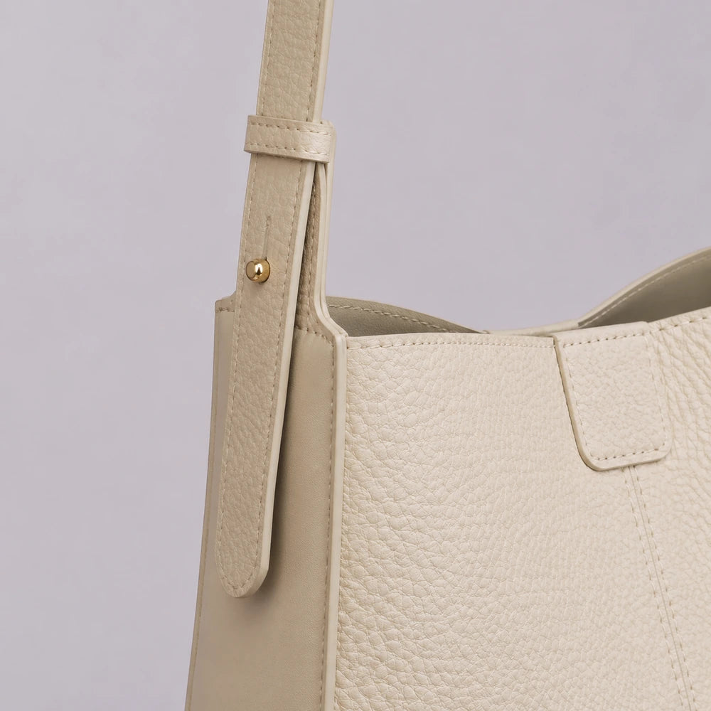 Sac bandoulière Crème — Aveline, zoom détail — ENNA PARIS