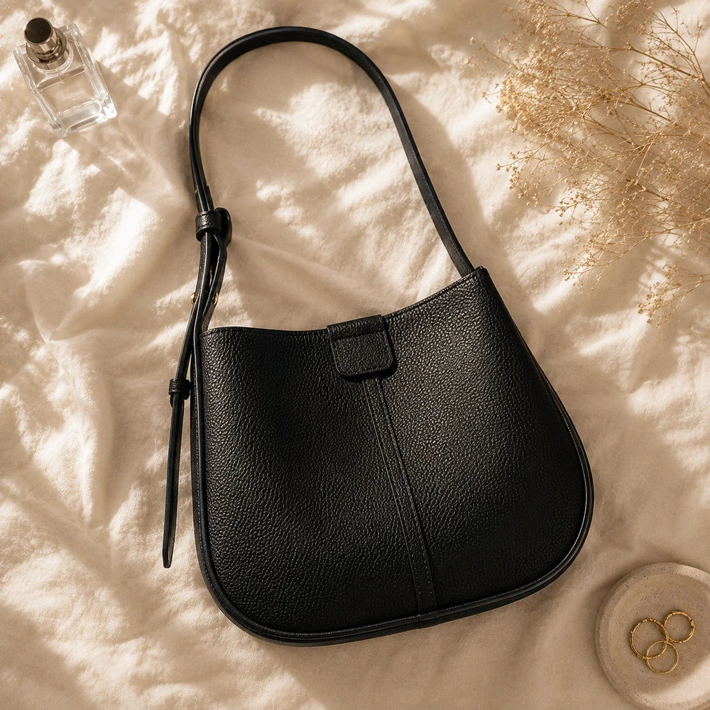 Sac bandoulière Noir — Aveline, flatlay premium — ENNA PARIS