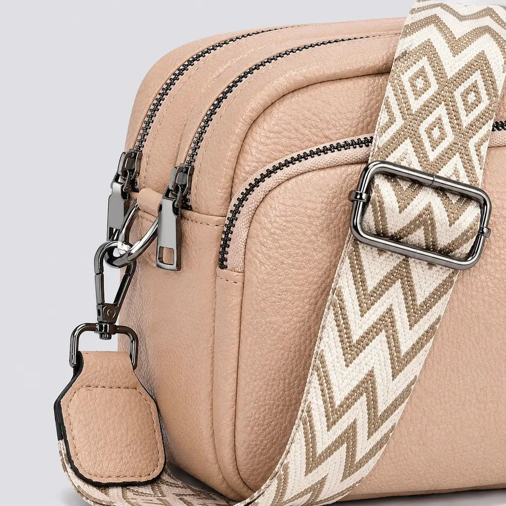 Petit sac à main Beige — Mylène, zoom sur les zips et la bandoulière tissée