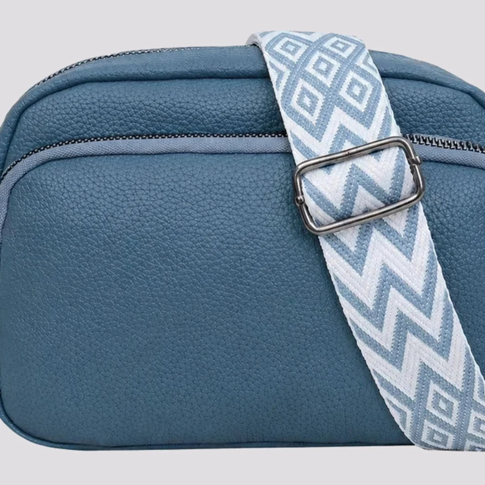Petit sac à main Bleu — Mylène, zoom sur la matière