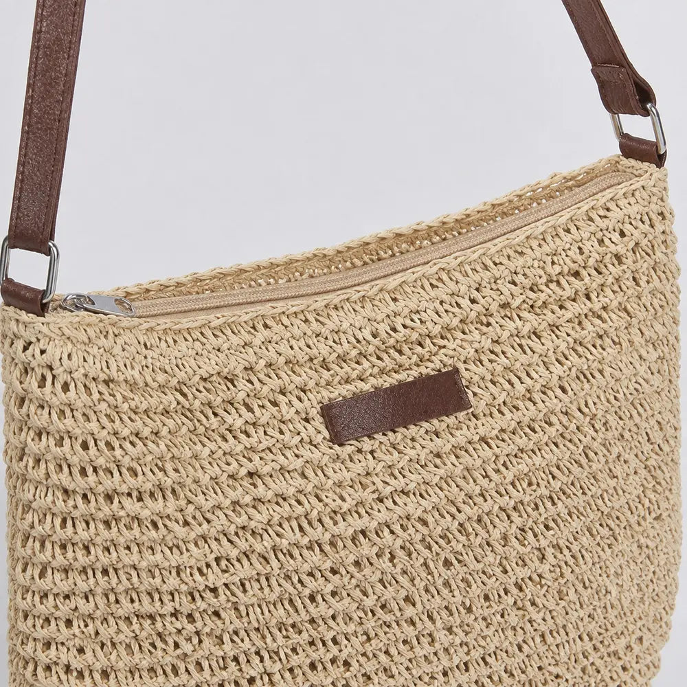 Sac bandoulière Ondine beige, détail de la bordure et de la sangle