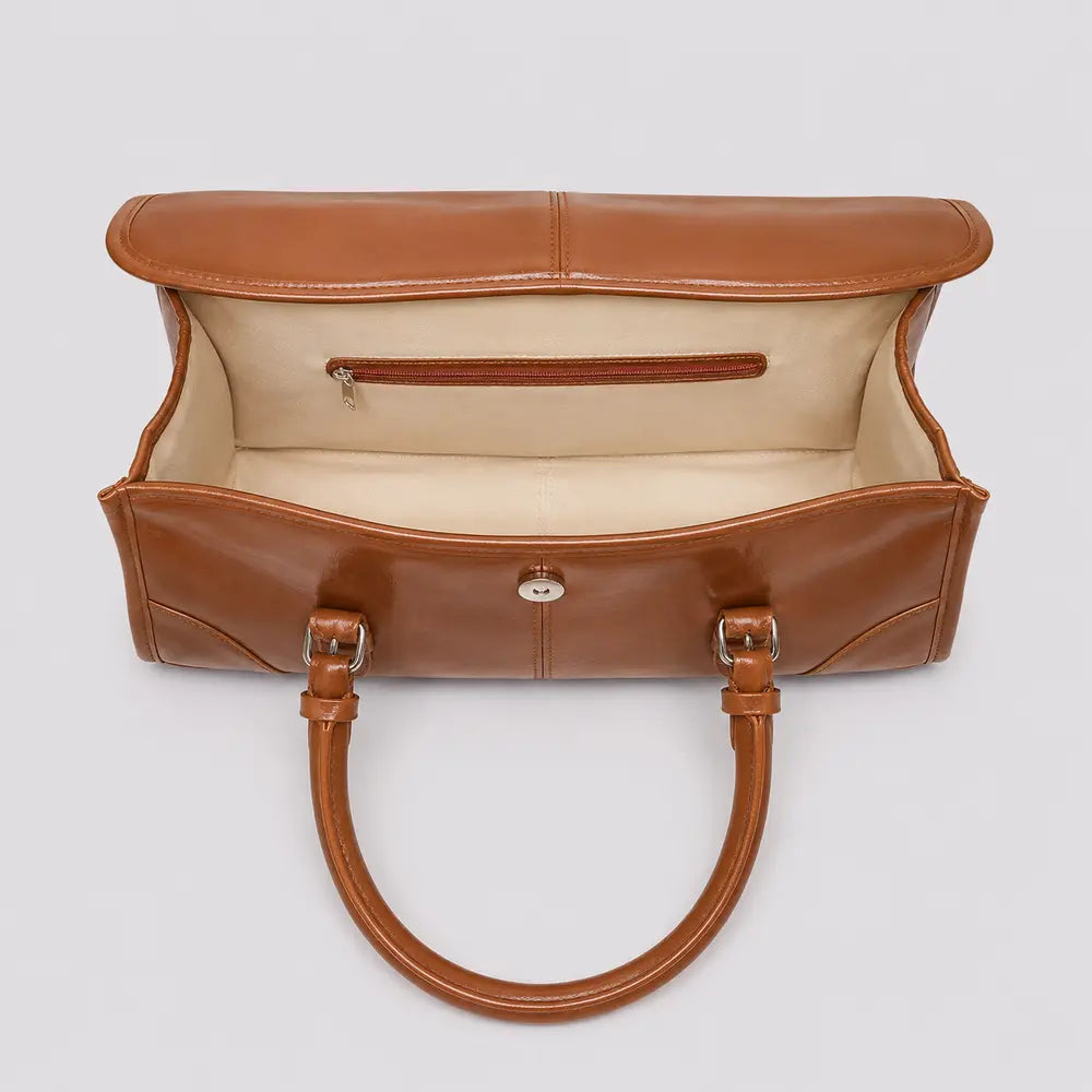 Sac à main marron camel Nine, vue ouverte sur fond studio neutre