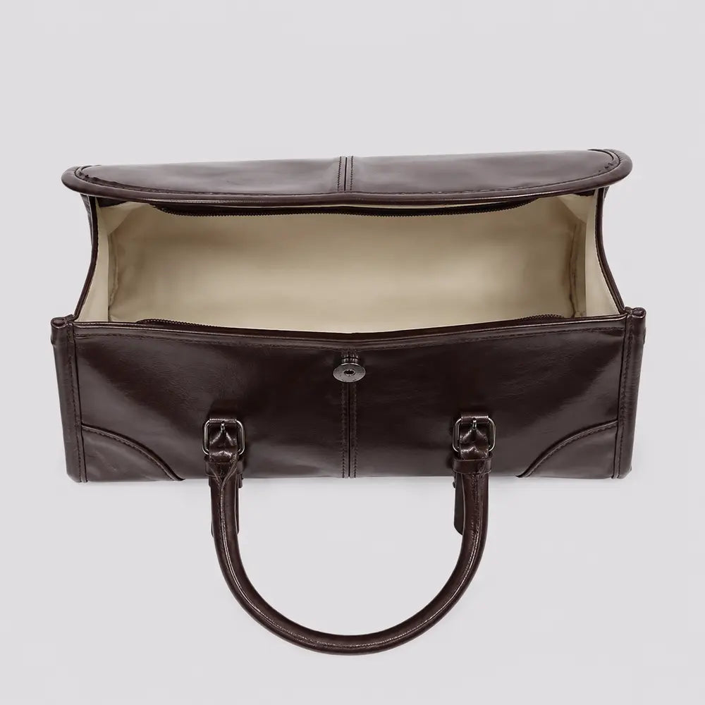 Sac à main marron foncé Nine, vue ouverte sur fond studio neutre